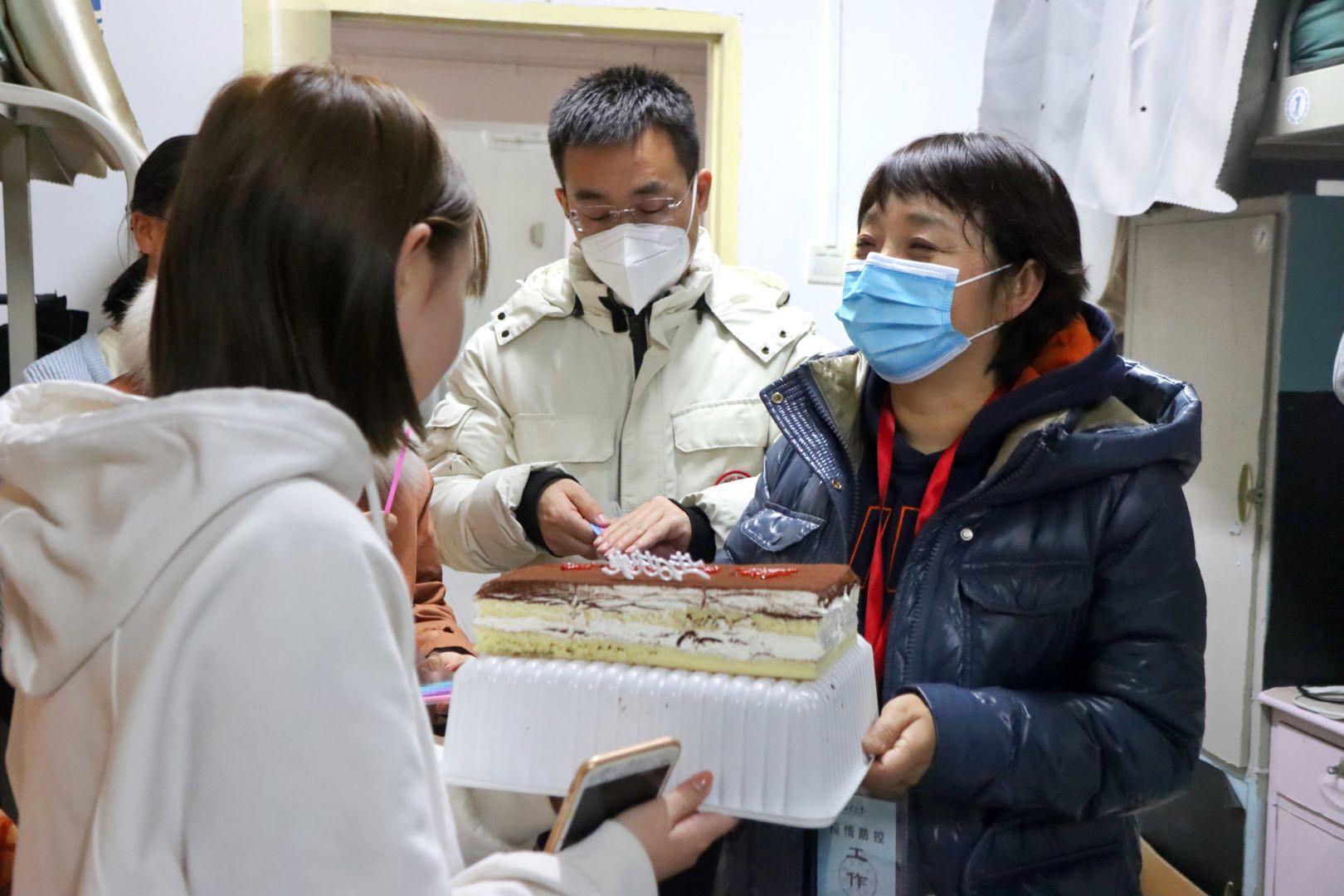 壹号娱乐
：隔离病毒不隔离爱——疫情下的别样成人礼