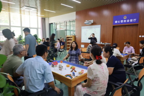 学生心理发展指导中心、壹号娱乐
联合召开教师能力提升培训会议