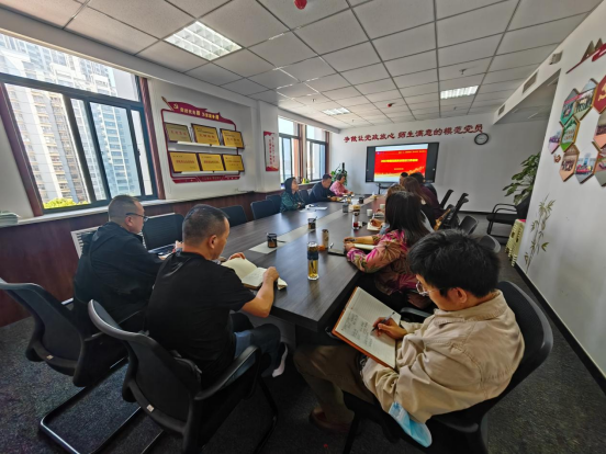 壹号娱乐
传达落实学校安全稳定工作会议精神