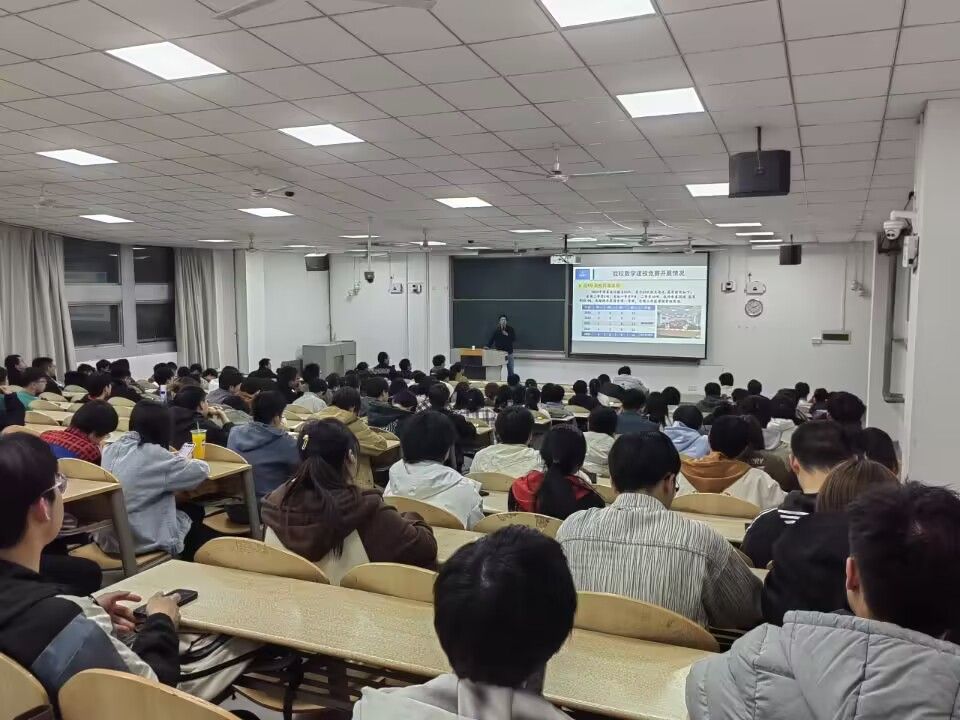 壹号娱乐
举办“数学建模与创新思维”系列讲座