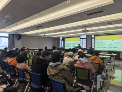 壹号娱乐
开展师德标兵进学院活动