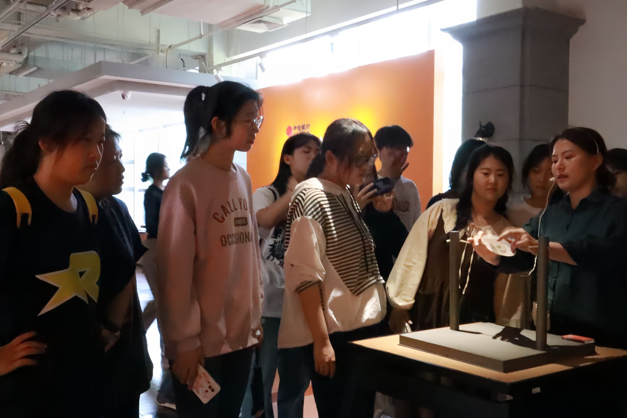 穿梭光影，感悟历史|壹号娱乐开展“新生看长安”活动