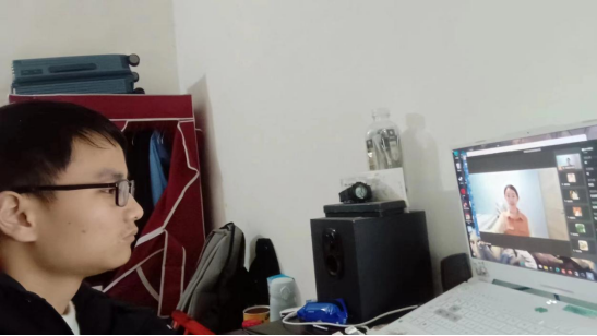 壹号娱乐
举行“直面心理危机，滋养生命之花”心理健康主题讲座