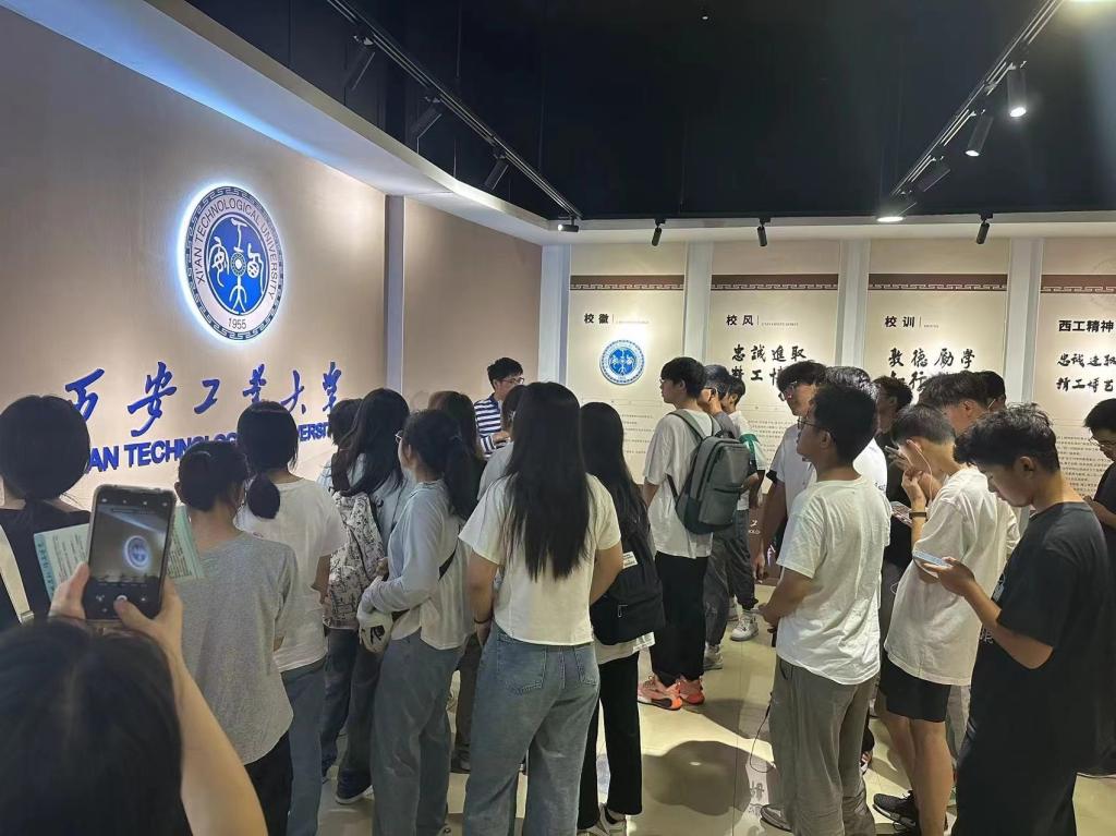 “赓续传统文化，坚定自信自强”--壹号娱乐
组织2023级学生开展校史学习活动