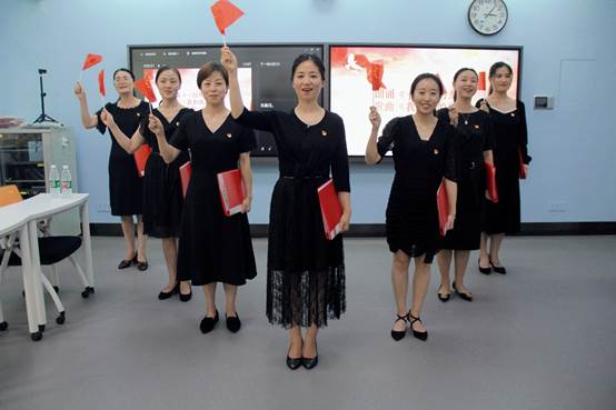 诵读百年经典 讴歌丰功伟绩——壹号娱乐
庆祝中国共产党成立100周年主题党日活动顺利举行