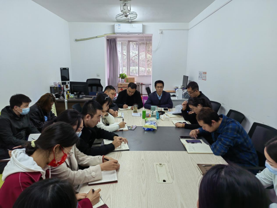 壹号娱乐
召开学生工作推进会