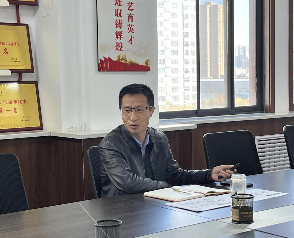 姬洪波为图学与信息党支部讲党的二十届三中全会精神专题党课